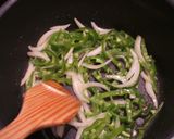 炒めて混ぜるだけ、簡単ピー玉ツナパスタ作り方1写真