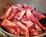 豚スペアリブの煮込み作り方1写真