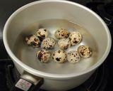 ☆簡単☆　うずらの卵のきれいなむき方作り方1写真