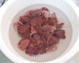 鉄分補給!鶏レバーとこんにゃくの煮物作り方1写真