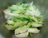 春が来た～♪蕾菜とささみのごま風味サラダ作り方5写真