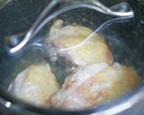 骨付き鶏モモと蕪のスープ煮、レモン風味作り方3写真