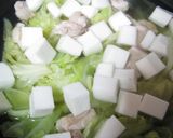 チキン はんぺん とろけるキャベツ煮込み作り方3写真