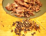 ホタルイカと菜の花のペペロンチーノ風炒め作り方1写真