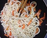 絶品！節約焼きうどん☆〜（ゝ。∂）作り方4写真