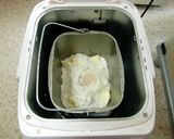 ★薄力粉でしっとり＊レーズンチーズパン＊作り方3写真