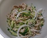 新玉葱&鶏皮&きゅうり＊簡単サラダ作り方4写真