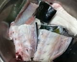 ヒラスのあら煮作り方1写真