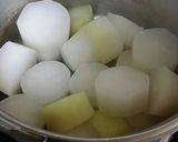大根と鶏肉の煮物作り方1写真