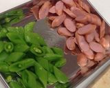 簡単☆春野菜！スナップエンドウの甘辛炒め作り方1写真