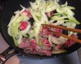 セロリと牛肉の炒め物作り方2写真