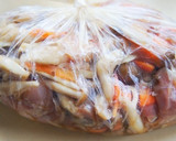 手軽に作れる♪鶏肉としめじの炊き込みご飯作り方2写真