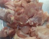 セリと鶏もも肉の炒めもの作り方2写真