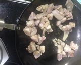 セリと鶏もも肉の炒めもの作り方4写真