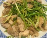 セリと鶏もも肉の炒めもの作り方7写真