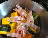 かぼちゃとベーコンのコンソメ煮作り方2写真