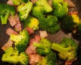 ブロッコリーとベーコンの炒めもの作り方4写真