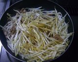 もやしと豚コマのカレー炒め作り方3写真