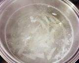 鶏軟骨入り芽キャベツとセロリの春スープ作り方2写真