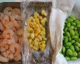 炊飯器で簡単☆海老ピラフ風炊き込みご飯★作り方1写真