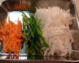 カフェ風♪ 細切り野菜の粒マスタードあえ作り方1写真