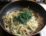 まさヤンの簡単!青ねぎホルモンうどん。作り方4写真