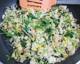 大人味♪塩昆布と三つ葉の炒飯*山葵風味作り方5写真