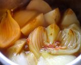 新ジャガと新玉ねぎのカレー醤油煮作り方2写真