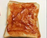 食パンで簡単ピザ風♪作り方1写真