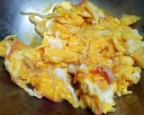 新玉ねぎとスナップえんどうのかに玉炒め作り方1写真