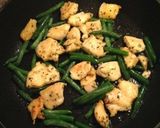 給料日前の超簡単！鶏胸肉のジェノベーゼ♪作り方4写真