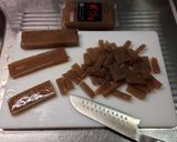 ポン酢で食べる「元祖すじこんの店」鉄板焼作り方1写真