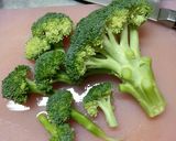簡単♪ブロッコリーの味噌マヨサラダ♪作り方1写真