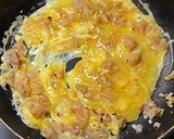 お酒の〆♪しば漬けとツナの和風チャーハン作り方3写真