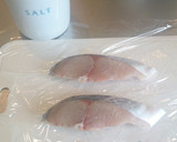 今が旬♥鰆と新じゃがいもの煮付け♥作り方1写真
