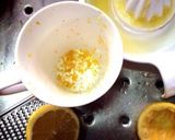 ミランダ・カーも飲んでる!ホットレモン♪作り方1写真