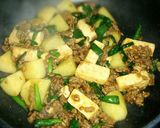 ご飯のお供☆新じゃがと豆腐のひき肉炒め作り方6写真