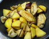 サツマイモ好きに贈る♡鶏肉と根菜の煮物作り方6写真