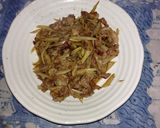 独活と豚肉のきんぴら作り方4写真