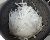 あと一品に＊大根とカニかまのサラダ作り方1写真