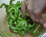 夫が愛する♡ゴーヤと豚肉のから揚げ作り方2写真