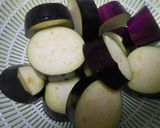 茄子のガーリックソース炒め・トマト添え作り方3写真