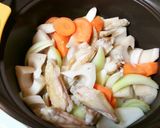 手羽元と根菜の中華風煮物(^q^)作り方4写真