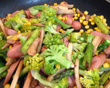 お野菜たっぷりウインナーのマヨドレ炒め作り方3写真