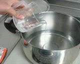ひと工夫！鍋ｷｭｰﾌﾞを使った餃子スープ作り方2写真