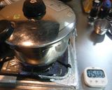圧力鍋で、絶品　鶏肉の赤ワイン煮作り方7写真