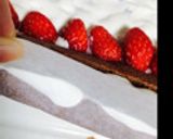 イチゴとラムレーズンのロールケーキ作り方25写真