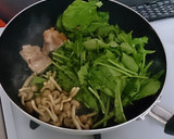 簡単！チキンとほうれん草のマヨ炒め作り方3写真