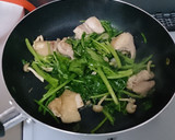 簡単！チキンとほうれん草のマヨ炒め作り方4写真