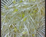 ほうれん草、豆もやし、エリンギのピリ辛炒作り方3写真